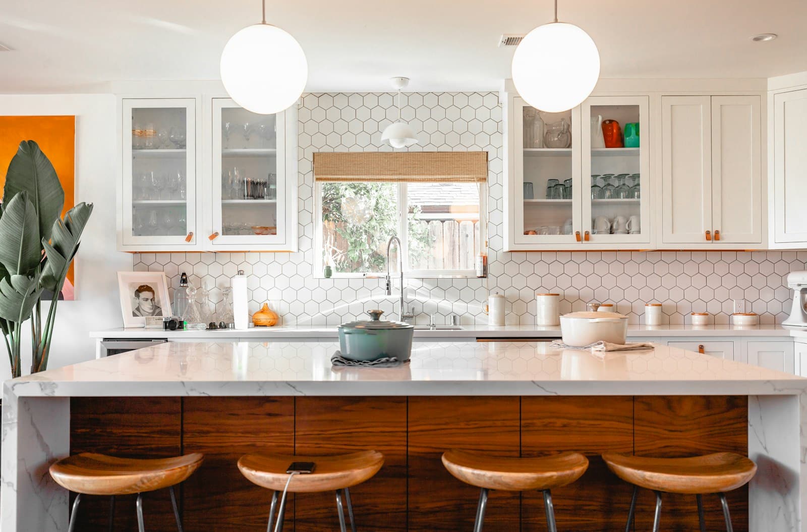 Kitchen style inspiration: Warm Wood Island