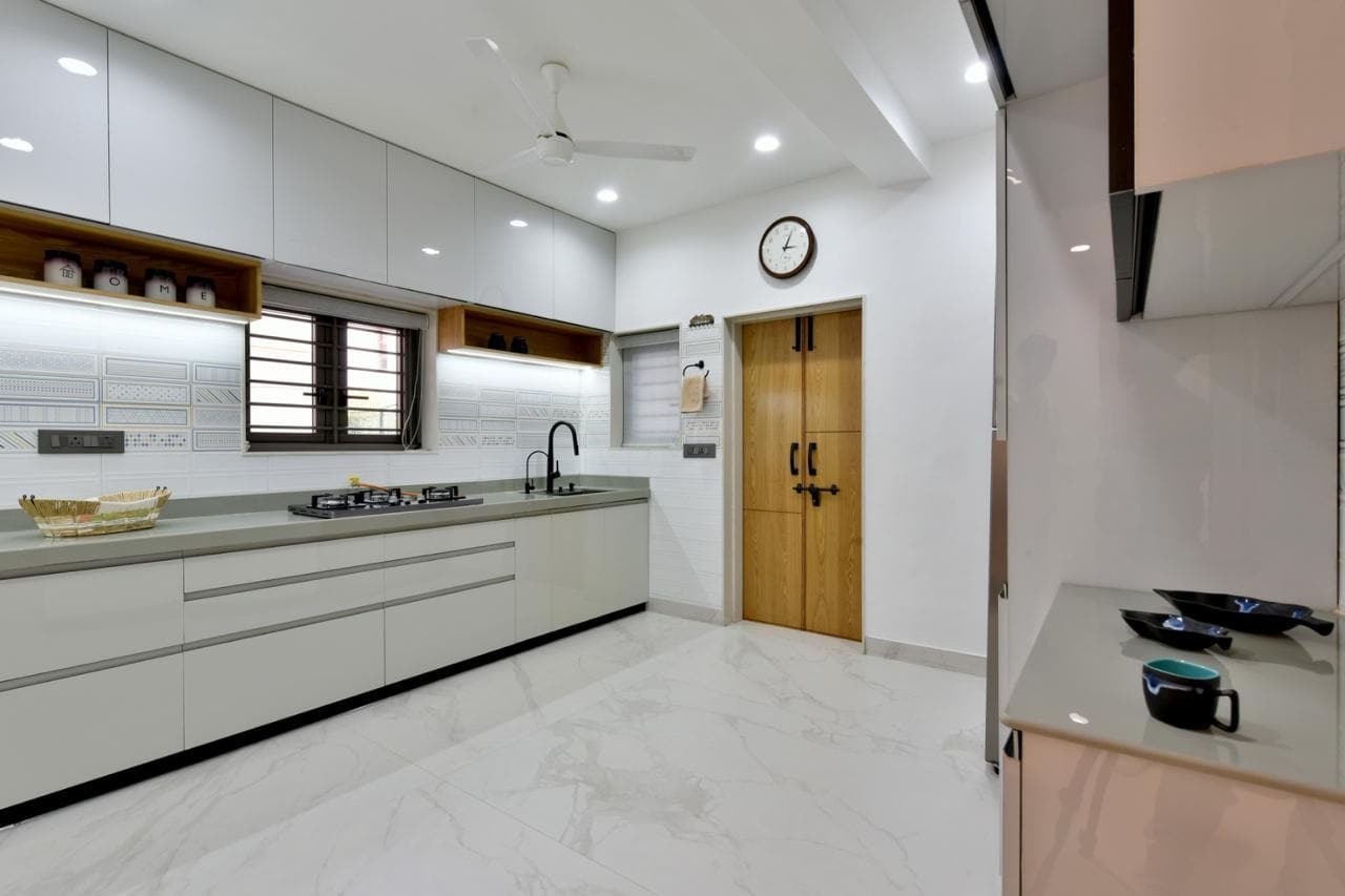 Grey Counter Parallel Kitchen — Parallel Kitchen